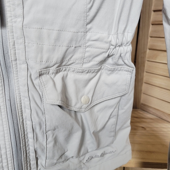 Eddie Baur TRAVEX grey jacket with hood, zipper and many button pockets. - Picture 3 of 5
